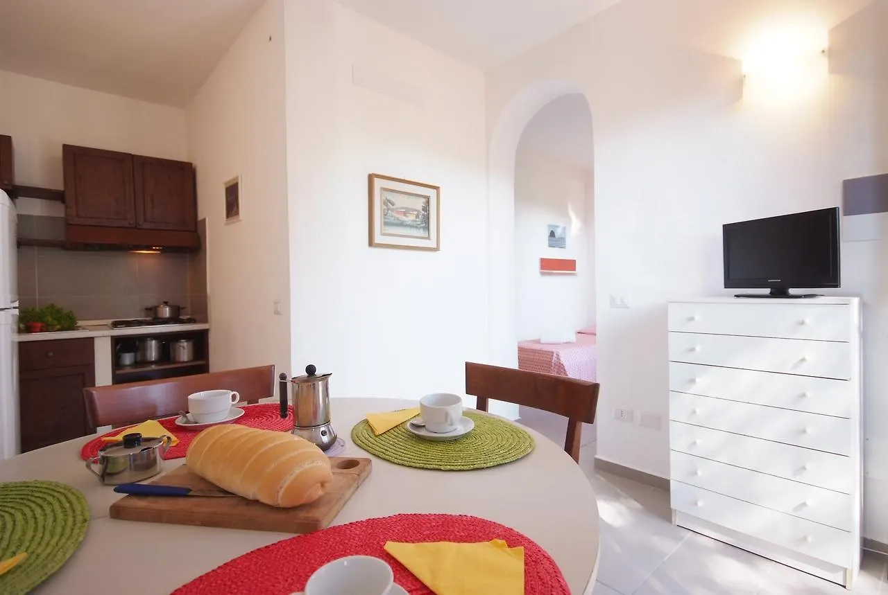 Sud Est Apartment Porto Azzurro 2*,