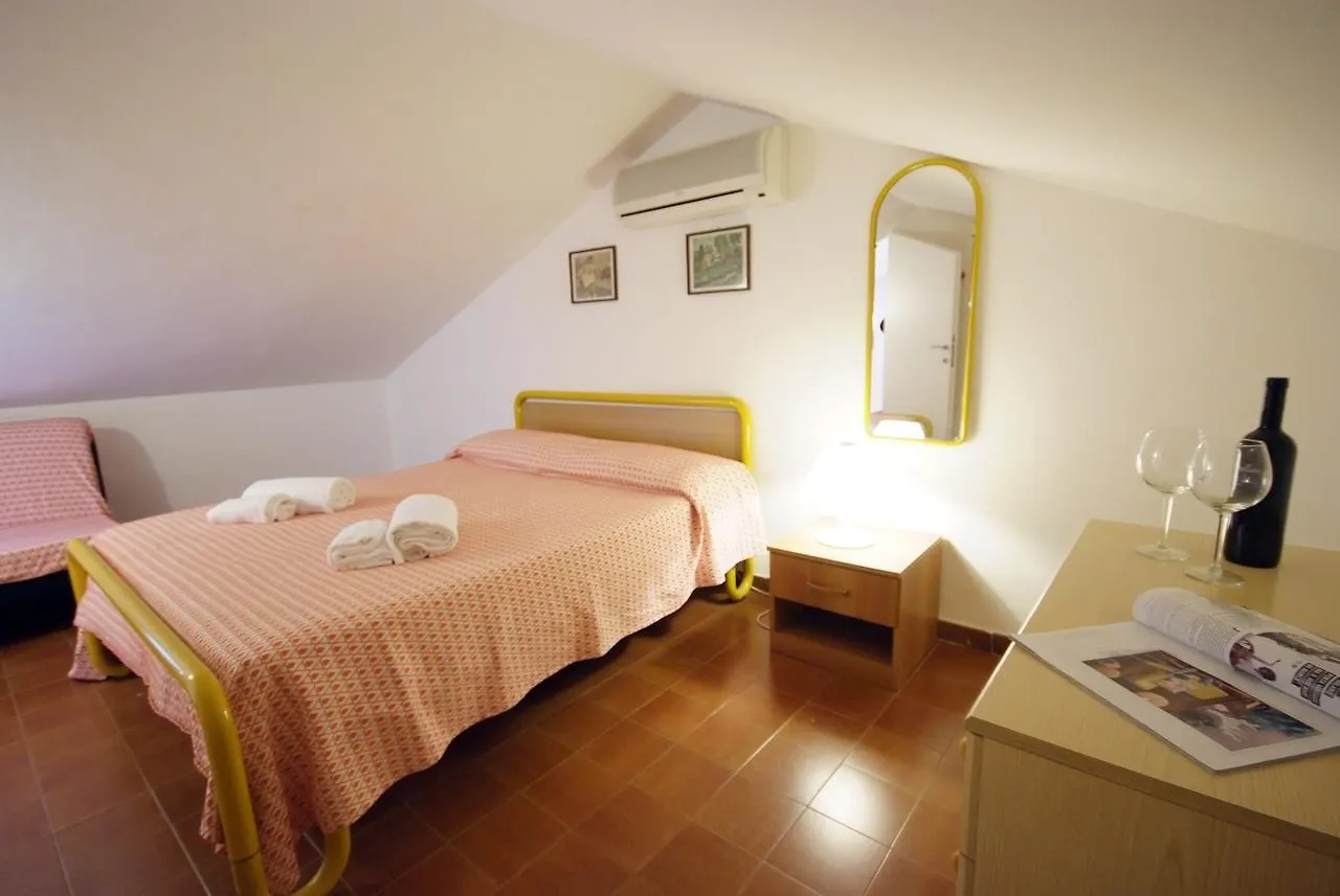 Sud Est Apartment Porto Azzurro