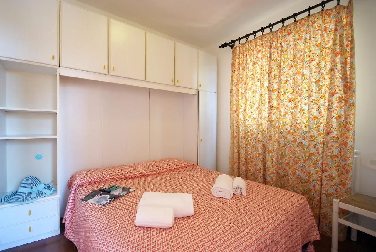 ** Aparthotel Sud Est Apartment Porto Azzurro Italy