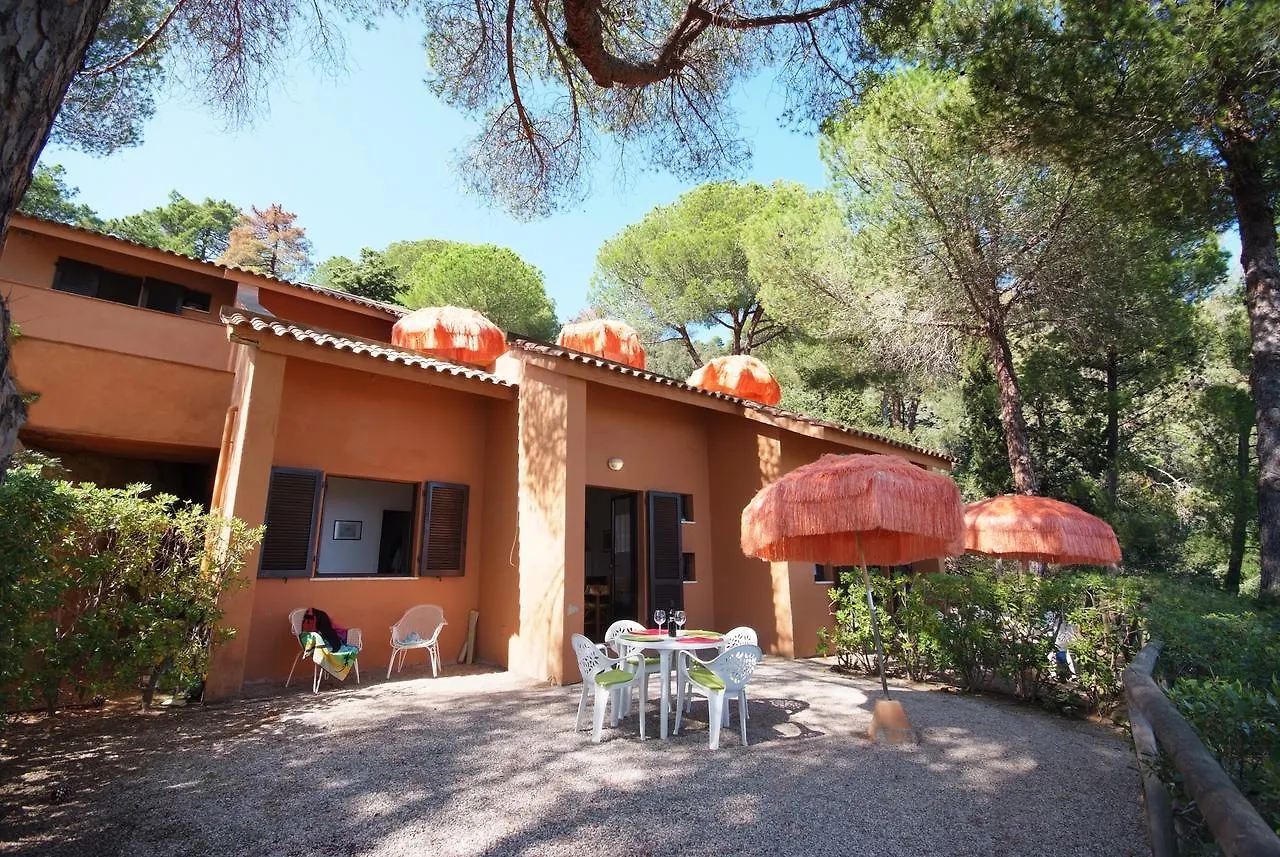 ** Aparthotel Sud Est Apartment Porto Azzurro Italy